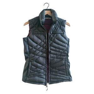 Athleta Gray Quilted Down Puffer Vest Size S